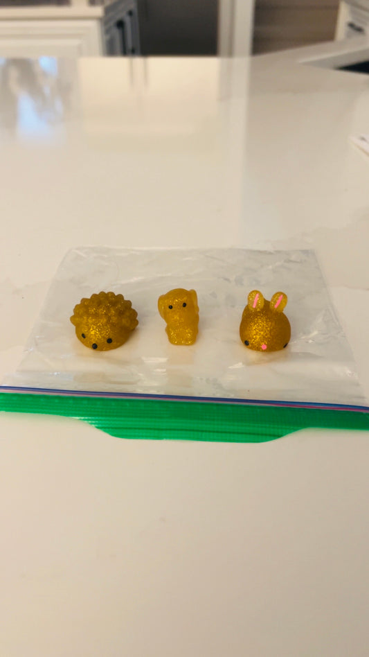 Gold Mochi's